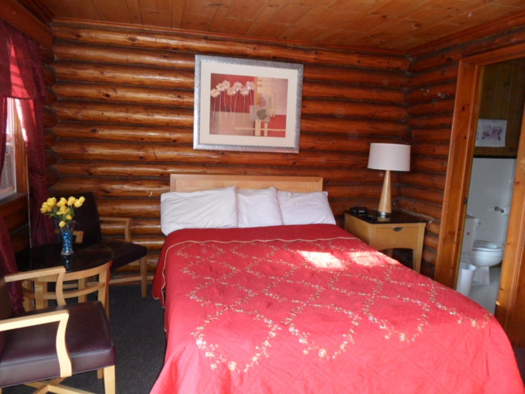 Seven Dwarfs Cabin - On The Brook Cabins Lake George Værelse billede